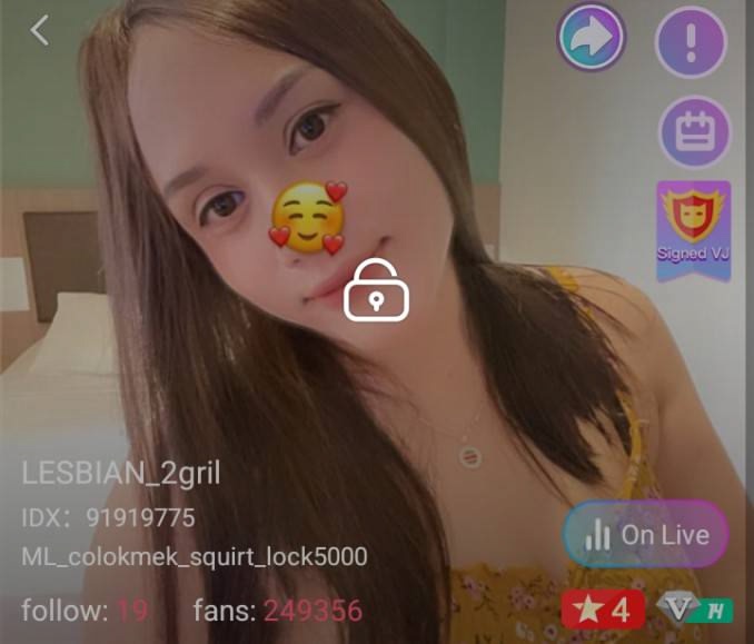 LESBIAN_2gril mlive